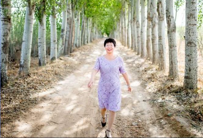 張月琴(吳忠市文聯黨組成員、副主席) 張月琴(吳忠市文聯黨組成員、副主席)