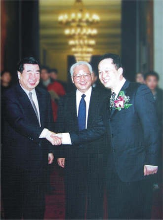 國務院副總理回良玉(左)李學舉(中)