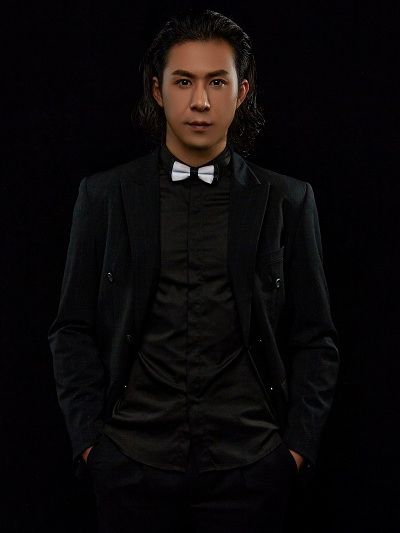 朱卓然(國家一級演員、青年舞蹈家) 朱卓然(國家一級演員、青年舞蹈家)
