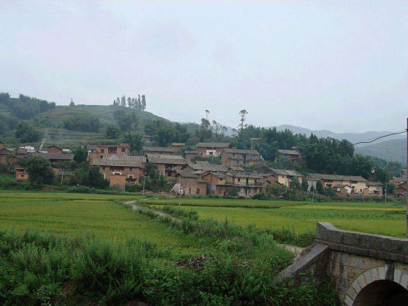 莊子屯村 莊子屯村
