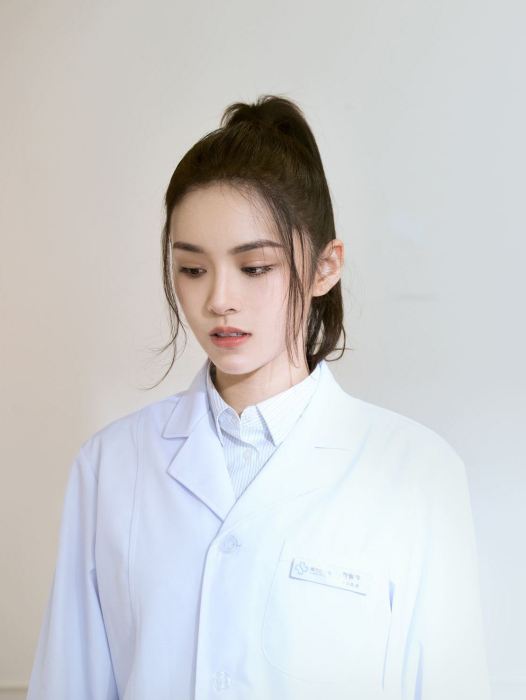 賈依淳 賈依淳