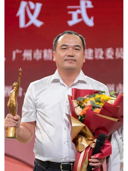 劉海(廣州大學土木工程學院副院長) 劉海(廣州大學土木工程學院副院長)