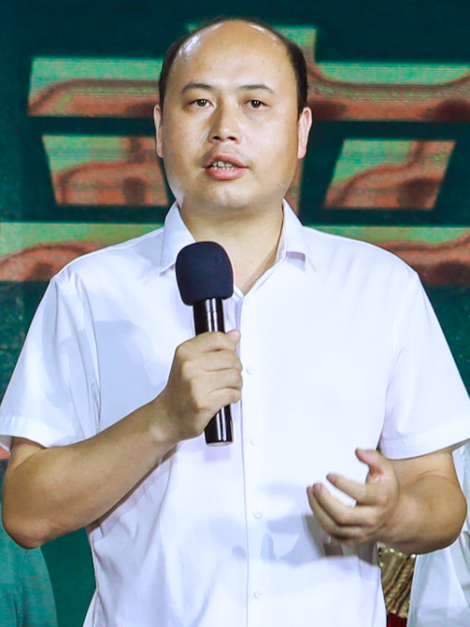 王貴軍(國家級白酒評審)
