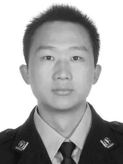 李岩(河南省駐馬店市新蔡縣楊莊戶鄉原副鄉長、派出所原所長) 李岩(河南省駐馬店市新蔡縣楊莊戶鄉原副鄉長、派出所原所長)