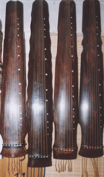 古琴是中國傳統的樂器之一