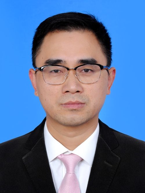 朱海東(浙江省海寧市商務局黨組成員、副局長) 朱海東(浙江省海寧市商務局黨組成員、副局長)