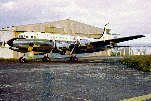 C-54運輸機(道格拉斯DC-4)