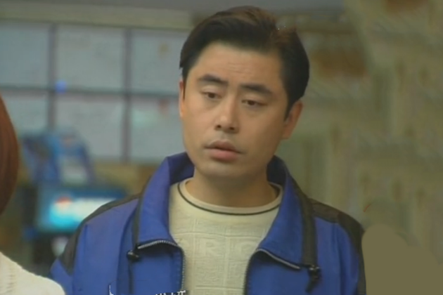 柴偉(愛情劇《都市俏辣妹》中的角色) 柴偉(愛情劇《都市俏辣妹》中的角色)