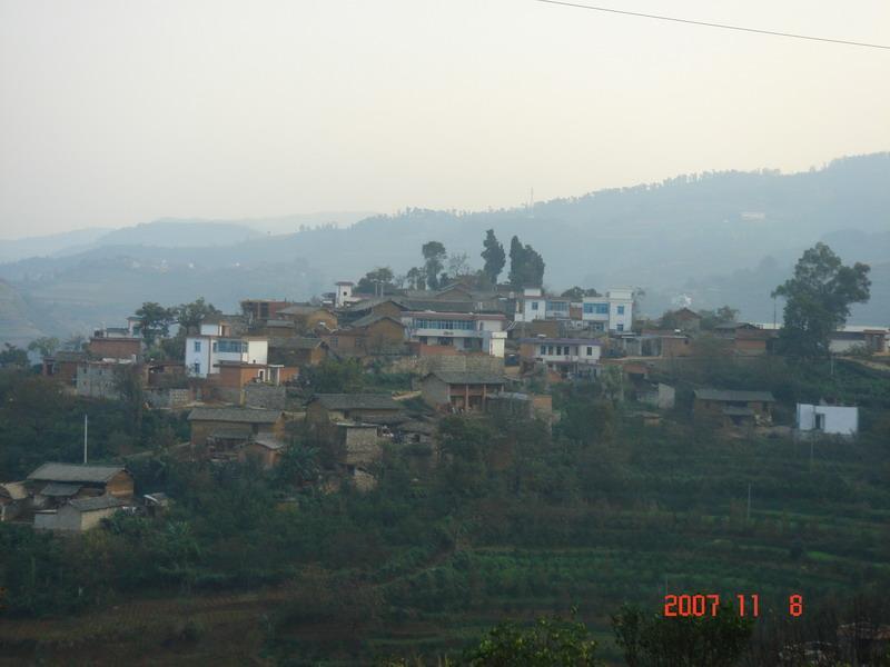 路租村 路租村