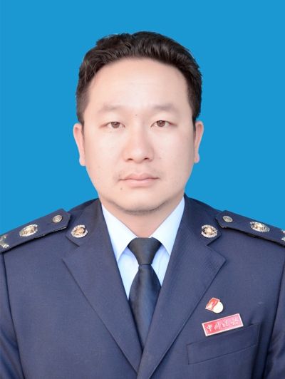 肖偉(雲南省紅河哈尼族彝族自治州建水縣稅務局黨委委員、紀檢組組長) 肖偉(雲南省紅河哈尼族彝族自治州建水縣稅務局黨委委員、紀檢組組長)