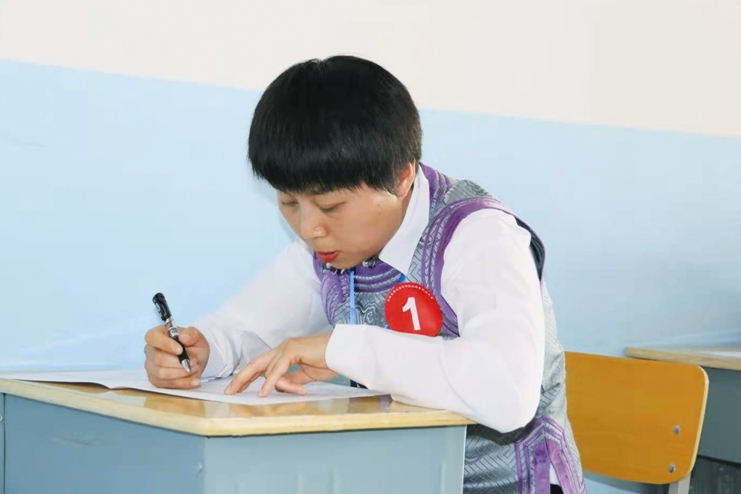 趙玉鳳(通遼市天嬌家政服務有限責任公司家政服務員) 趙玉鳳(通遼市天嬌家政服務有限責任公司家政服務員)