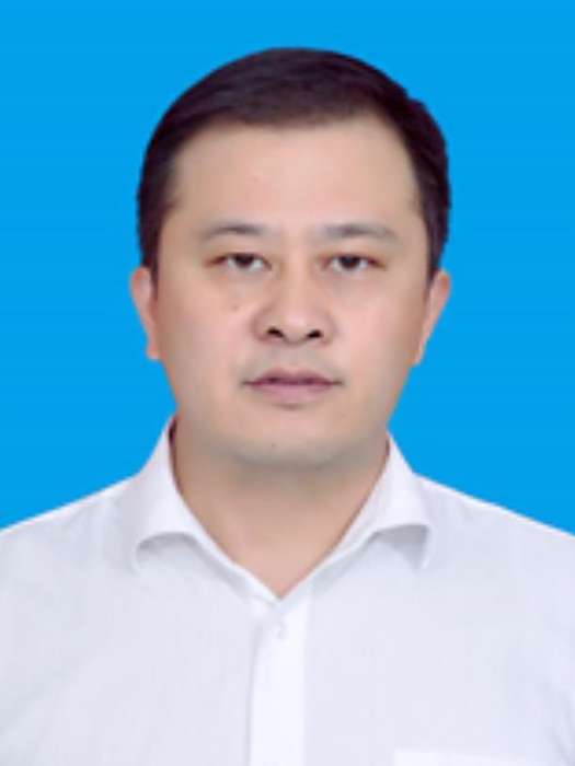 梁波(重慶市萬盛經開區人力資源和社會保障局黨委委員、社會保險事務中心主任)
