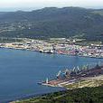 東方港