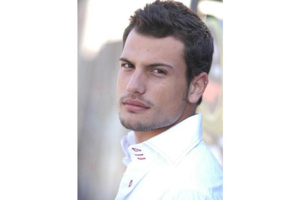 Roberto Urbina Roberto Urbina