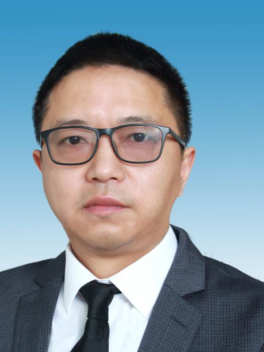 董濤(四川省都江堰市統計局黨組成員、副局長) 董濤(四川省都江堰市統計局黨組成員、副局長)