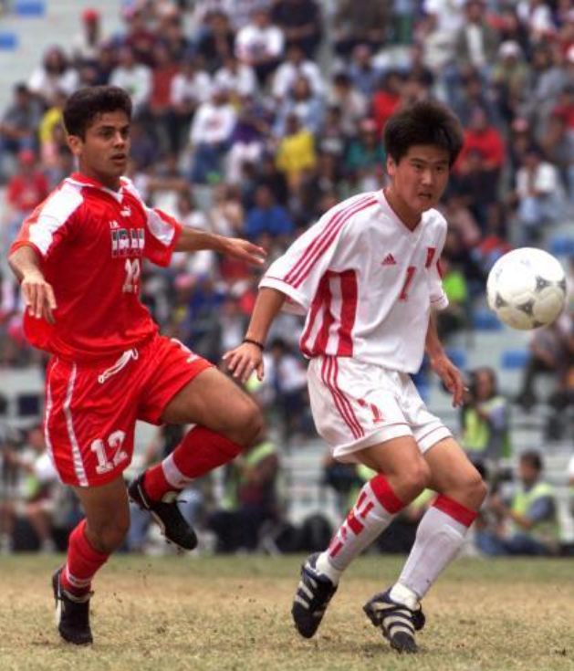 1998年泰國亞運會，19歲的肇俊哲