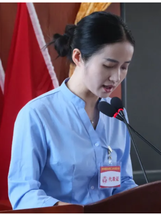 謝天(江西省贛州市南康區南水街道黨工委組織委員) 謝天(江西省贛州市南康區南水街道黨工委組織委員)