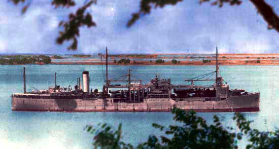 武漢戰役中的神威號水上飛機母艦