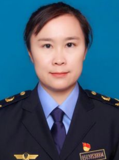 李瑞峰(內蒙古自治區額爾古納市市場監督管理局黨組成員、副局長) 李瑞峰(內蒙古自治區額爾古納市市場監督管理局黨組成員、副局長)
