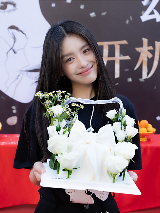 徐婧(懸疑復仇題材短劇《幻顏》中的女主角) 徐婧(懸疑復仇題材短劇《幻顏》中的女主角)