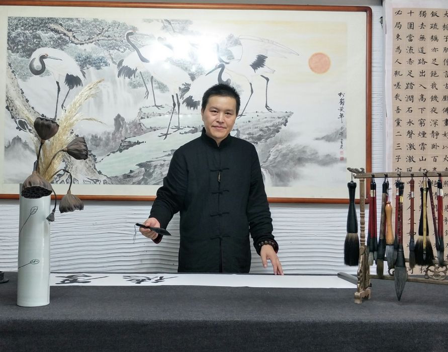 張愛君(中國書畫家) 張愛君(中國書畫家)