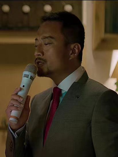 張水(張水是動作片《搶紅》中的角色,由張涵予飾演) 張水(張水是動作片《搶紅》中的角色,由張涵予飾演)
