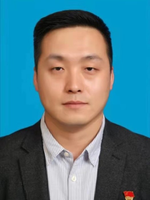 李康(陝西省西安市閻良區城中村和棚戶區改造事務中心黨組成員、副主任) 李康(陝西省西安市閻良區城中村和棚戶區改造事務中心黨組成員、副主任)