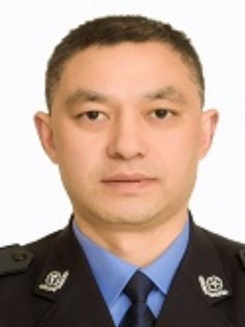 王德富(湖北省恩施土家族苗族自治州來鳳縣公安局黨委副書記、政委) 王德富(湖北省恩施土家族苗族自治州來鳳縣公安局黨委副書記、政委)