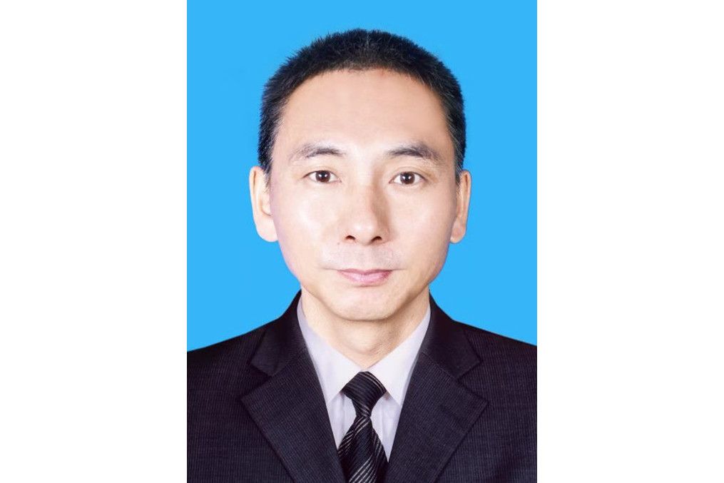 楊松(黑龍江省哈爾濱市工業和信息化局總工程師) 楊松(黑龍江省哈爾濱市工業和信息化局總工程師)