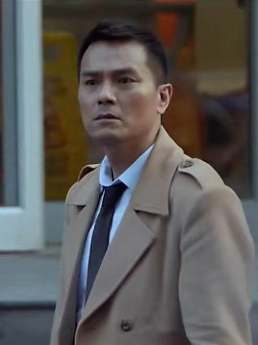 張家倫(喜劇片《一路驚喜》中的角色) 張家倫(喜劇片《一路驚喜》中的角色)