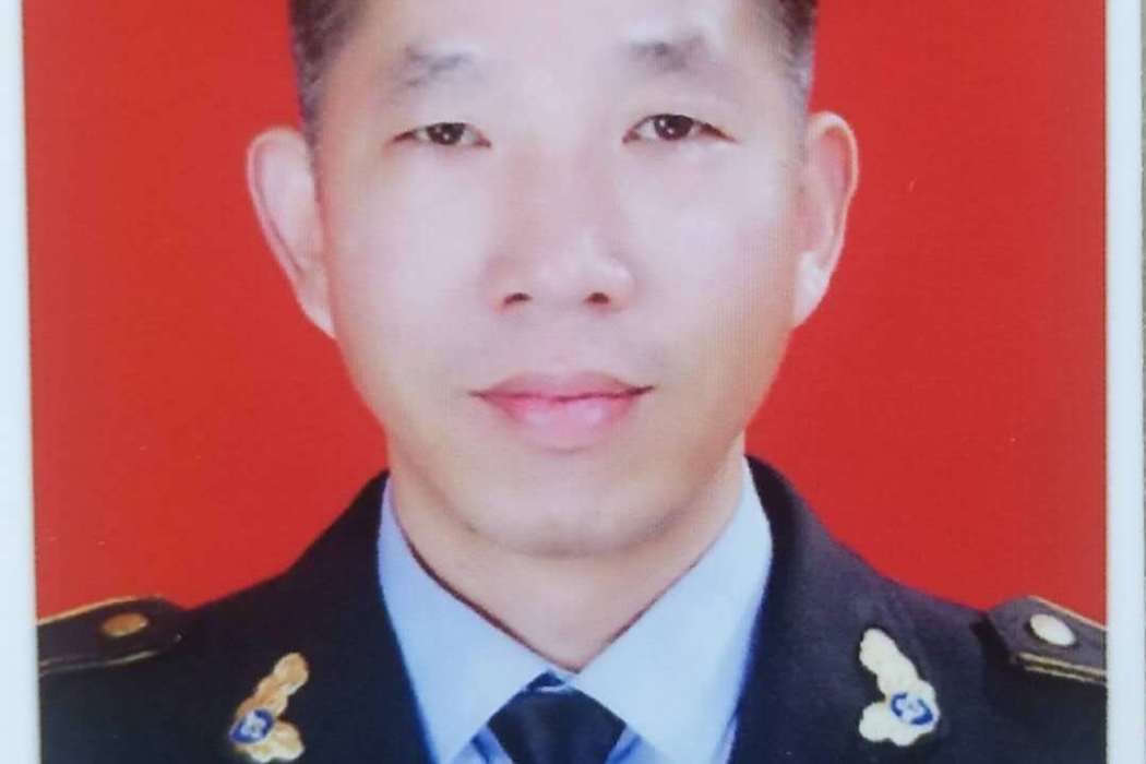 王攀(鹹陽市公共運輸集團公司11路駕駛員) 王攀(鹹陽市公共運輸集團公司11路駕駛員)