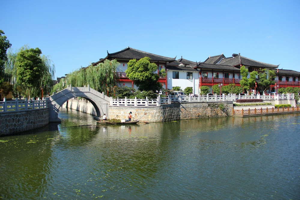 落梅村 落梅村
