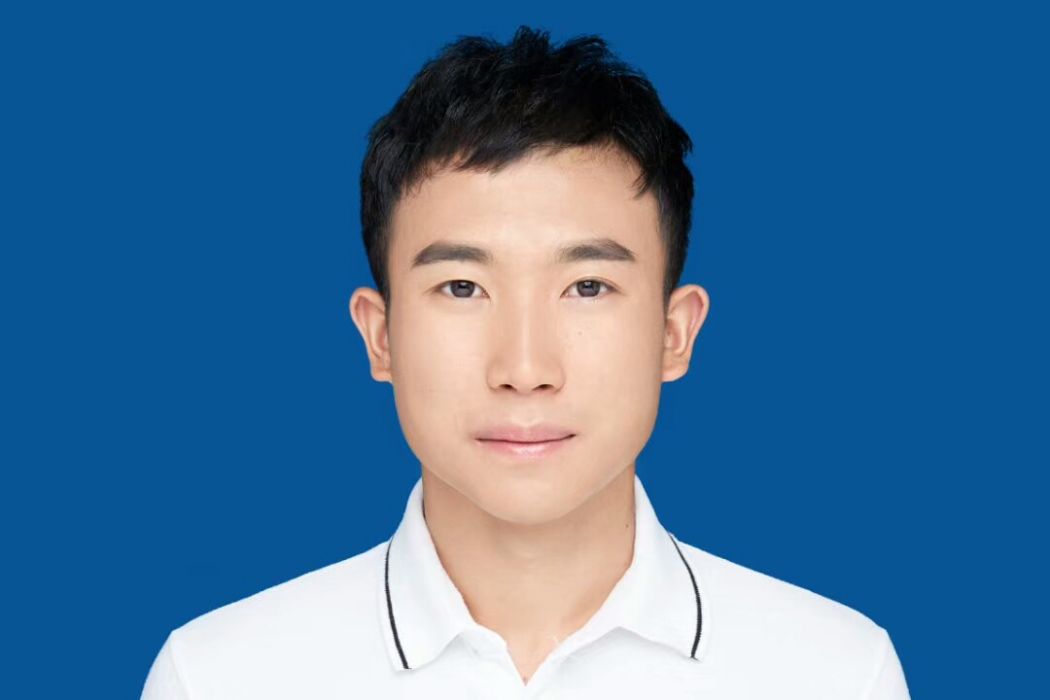 李永勝(蘭坪縣民族中學第一屆武術隊隊長) 李永勝(蘭坪縣民族中學第一屆武術隊隊長)