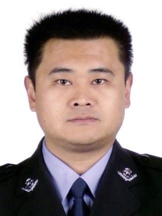 邵勇(吉州公安分局黨委委員、長塘派出所所長) 邵勇(吉州公安分局黨委委員、長塘派出所所長)