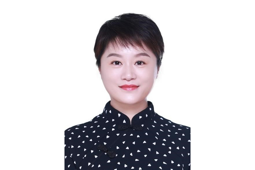 殷航(山東藝術學院設計學院副教授) 殷航(山東藝術學院設計學院副教授)
