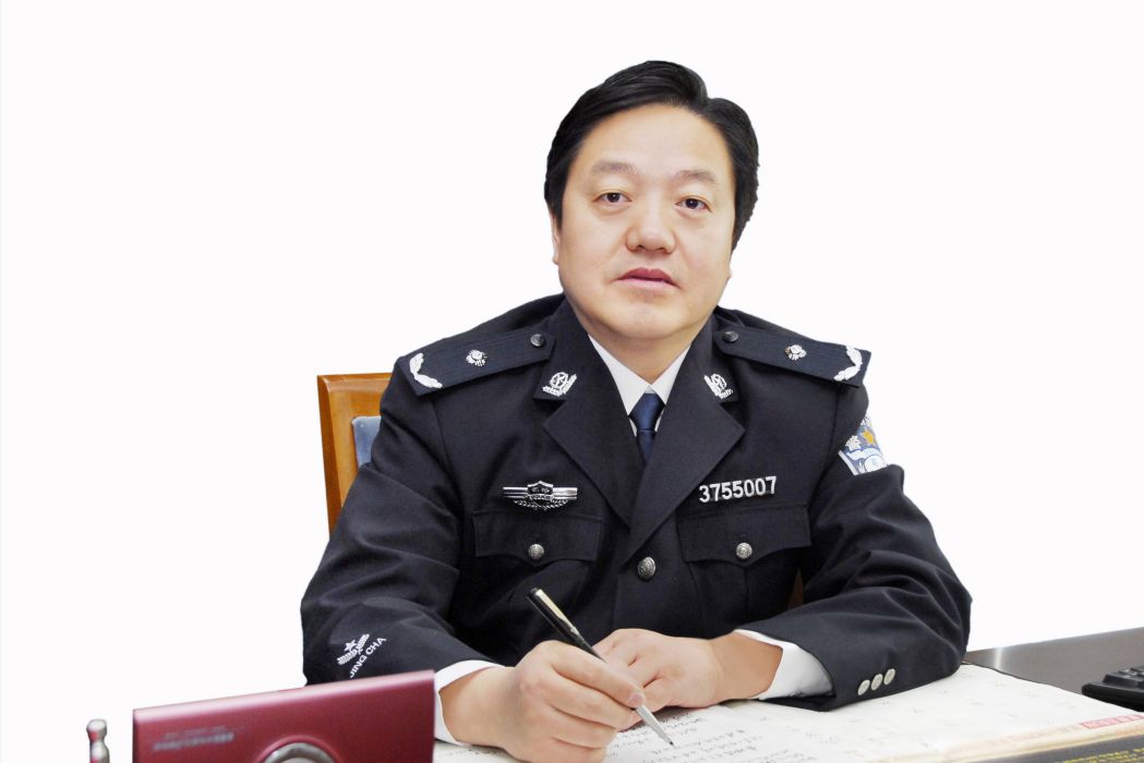 趙純利(山東省青島市關心下一代工作委員會常委、法治教育指導團執行團長) 趙純利(山東省青島市關心下一代工作委員會常委、法治教育指導團執行團長)