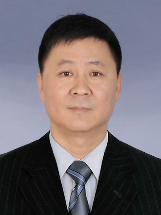 王明剛(遼寧省紀委監委案件監督管理室副主任)