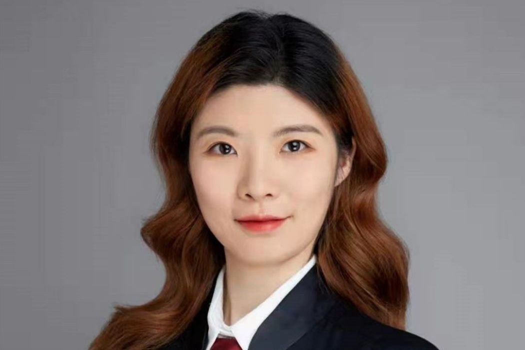 張露馨(四川得力律師事務所律師) 張露馨(四川得力律師事務所律師)