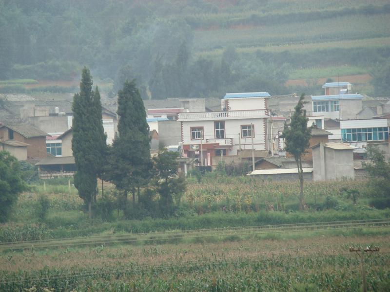 甸西村 甸西村