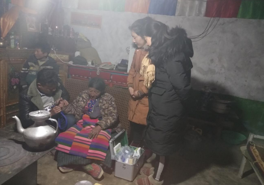 2018年2月東汝鄉衛生院到40多公里處的村民住處就診