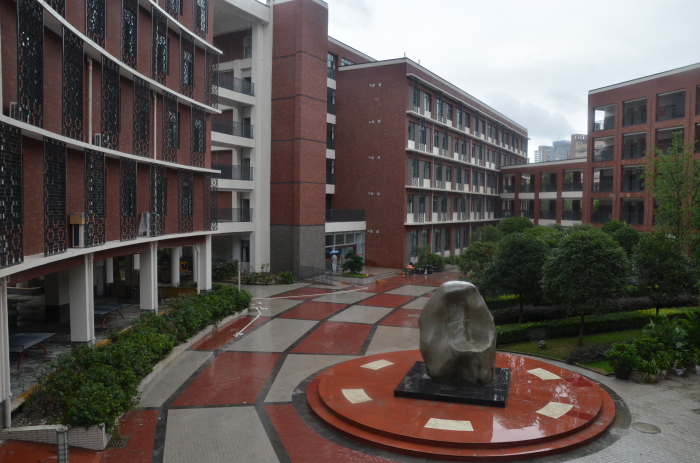 成都七中國中學校實驗樓及部分教學樓景觀
