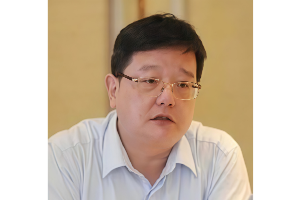 徐峰(山東省商業集團財務有限公司總經理、董事長) 徐峰(山東省商業集團財務有限公司總經理、董事長)