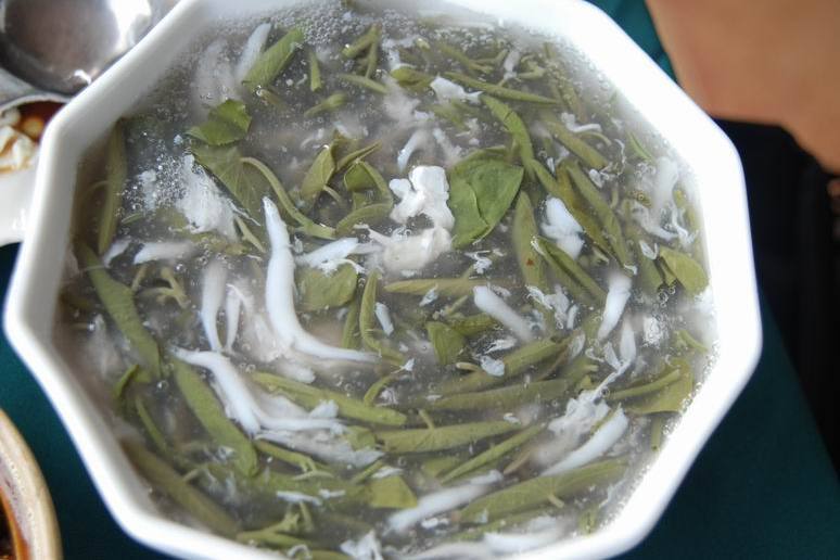 蓴菜銀魚湯 蓴菜銀魚湯
