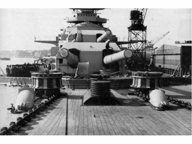 俾斯麥號戰列艦主炮
