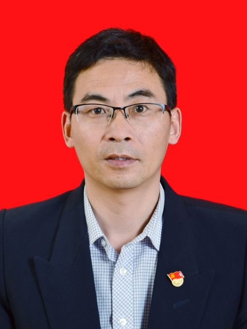 雷鳴(杭州市生態環境局臨安分局黨組成員、副局長) 雷鳴(杭州市生態環境局臨安分局黨組成員、副局長)