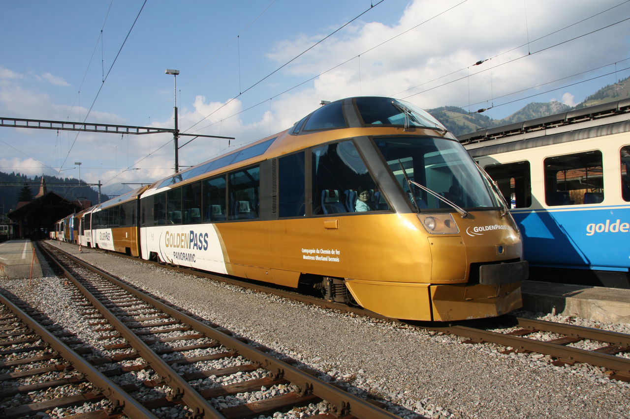 黃金列車(瑞士旅遊列車)