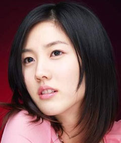 李水京 (Lee Soo Kyung )