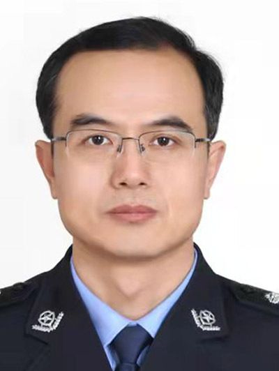李博(吉林省四平市公安局黨委委員、副局長) 李博(吉林省四平市公安局黨委委員、副局長)
