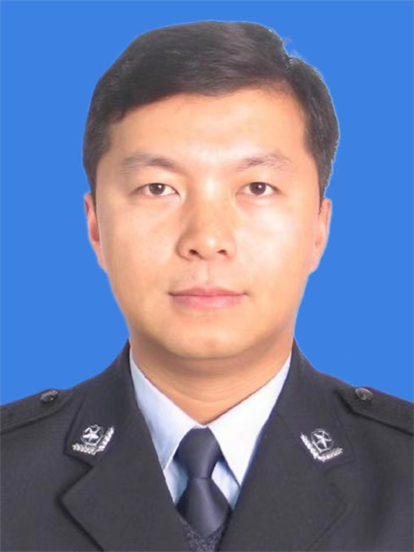 張立新(黑龍江省齊齊哈爾市龍江縣副縣長、公安局長) 張立新(黑龍江省齊齊哈爾市龍江縣副縣長、公安局長)
