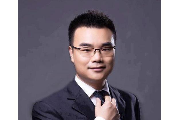 李晶(廣西藝術學院鍵盤音樂研究與發展中心主任) 李晶(廣西藝術學院鍵盤音樂研究與發展中心主任)